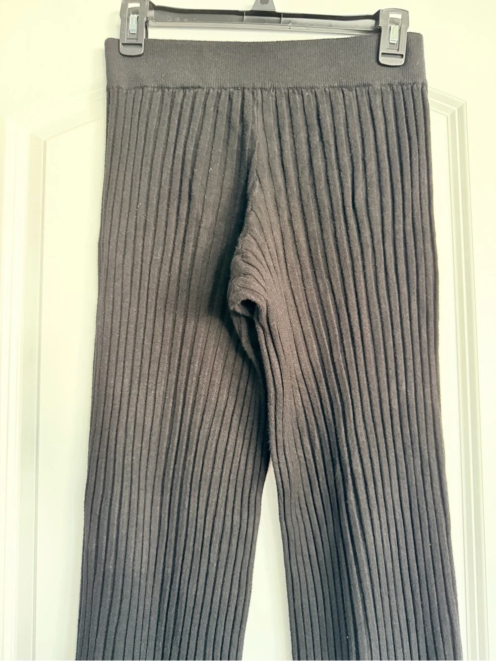 Milano - Women’s Ribbed Knit Black Pants